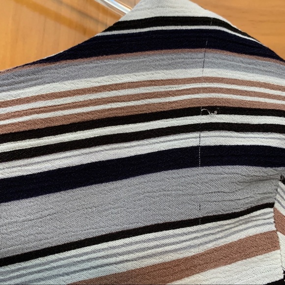 Lulu’s Striped Top Size XS - Picture 6 of 7